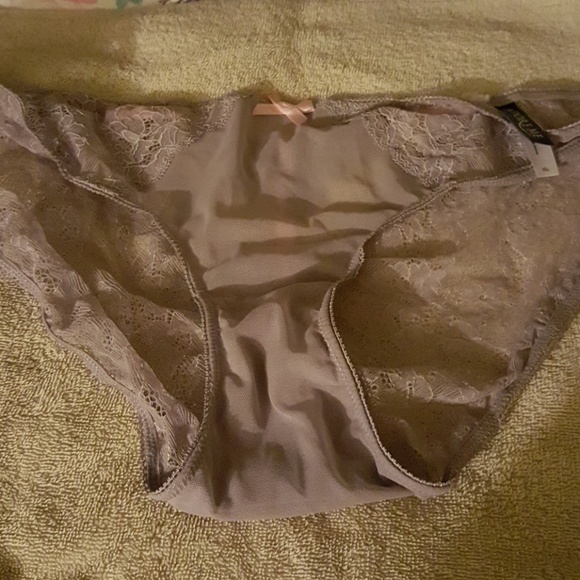 Underwear - Picture 2 of 6